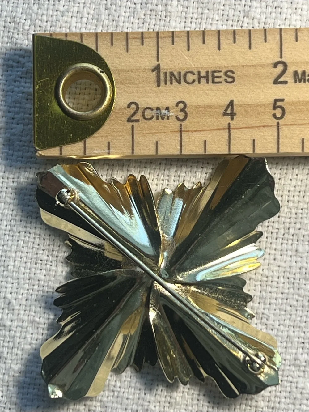 Vintage Gold Tone Floral Brooch Textured Flower Pin Mid Century